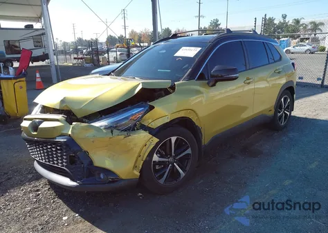 2023 Toyota Corolla Cross Hybrid Xse z USA, uszkodzony, nr VIN 7MUFBABG5PV009844